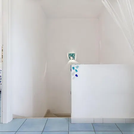 Marina Vista Mare Con Piscina Privata Βίλα *