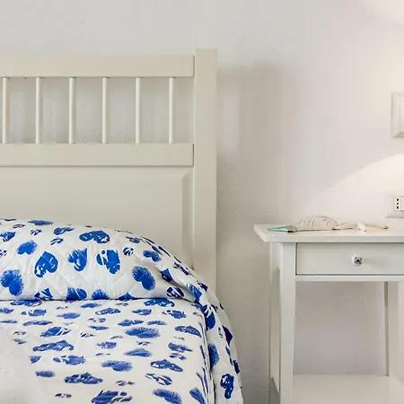 Marina Vista Mare Con Piscina Privata Βίλα *