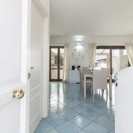 Marina Vista Mare Con Piscina Privata Βίλα Stintino