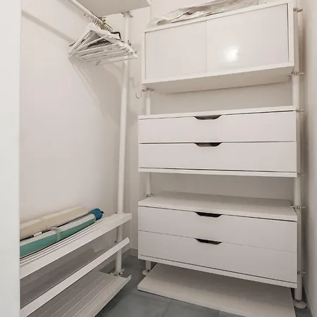 Marina Vista Mare Con Piscina Privata ヴィラ