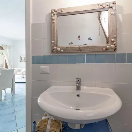 Marina Vista Mare Con Piscina Privata スティンティーノ