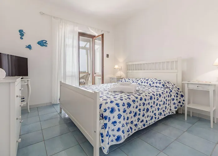 Вилла Marina Vista Mare Con Piscina Privata *