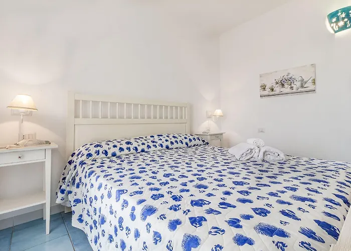 Marina Vista Mare Con Piscina Privata * Стинтино