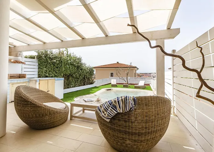 Marina Vista Mare Con Piscina Privata Вилла
